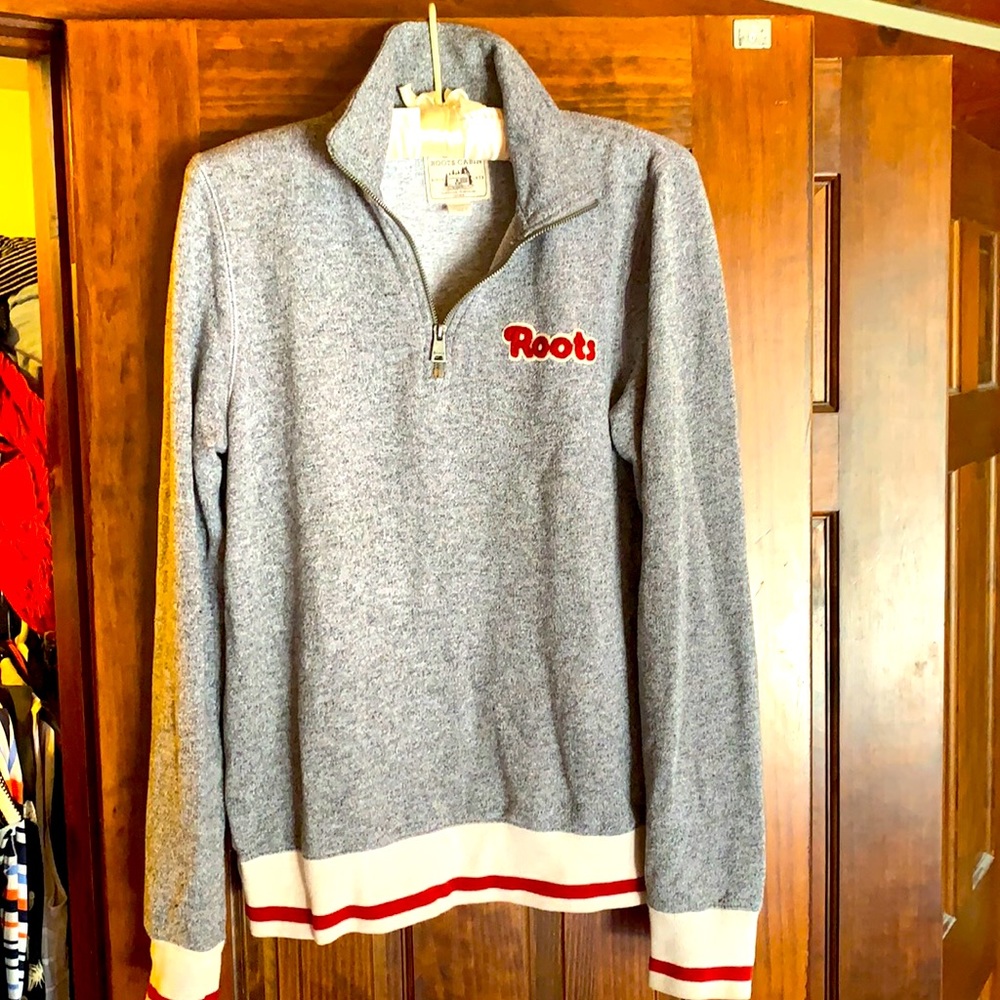 Roots sweat top
